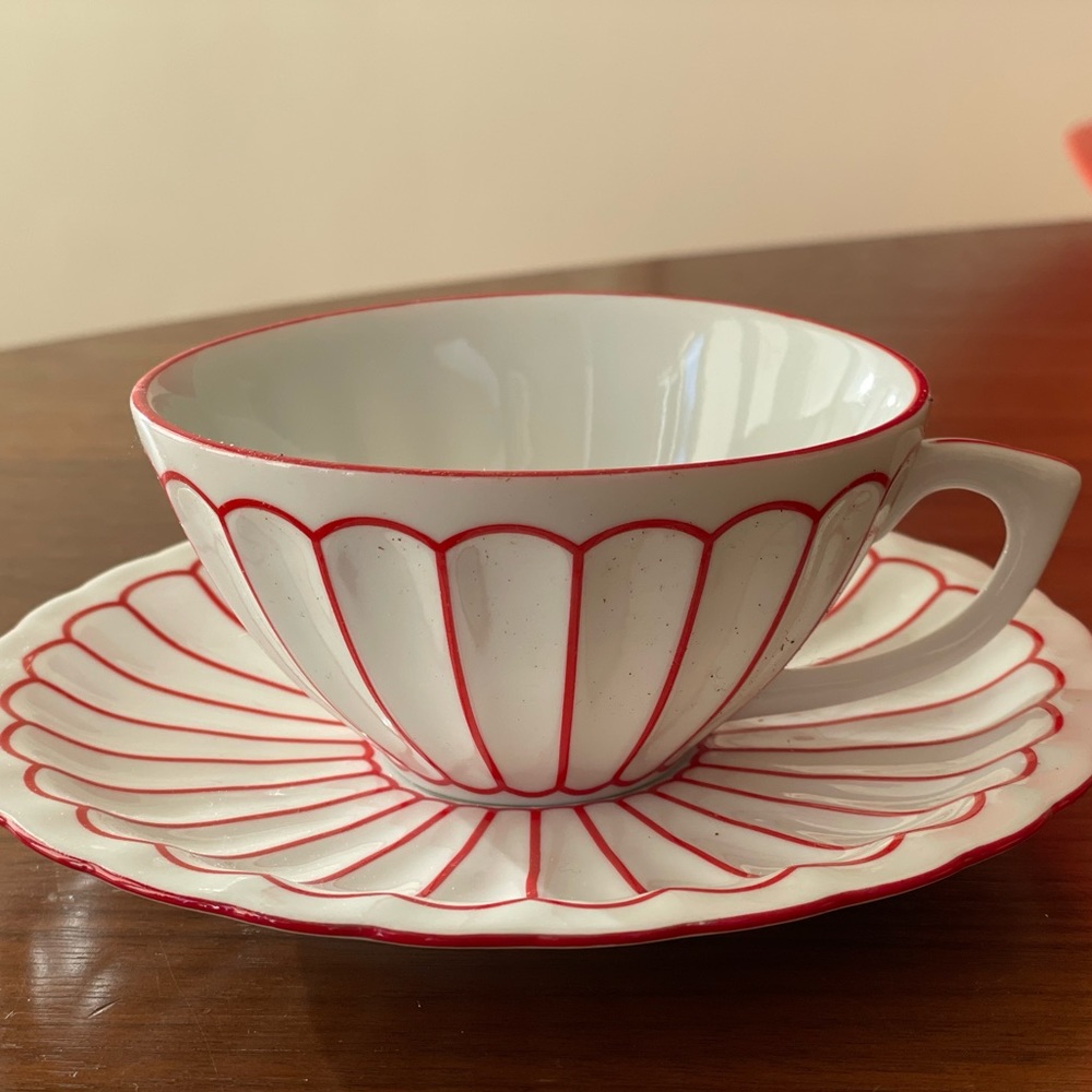 Harbor East tea cup and saucer sets